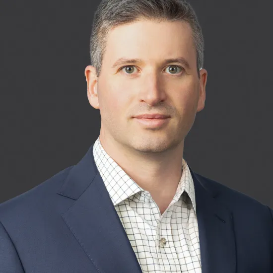 Daniel Lewis headshot