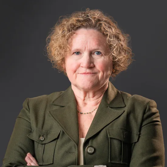 Kathy Innis headshot