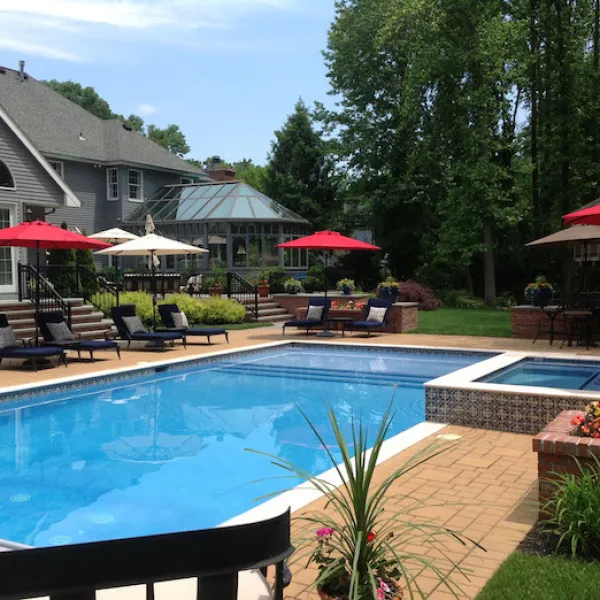 Cantsink Helical Piers Prep Pools for Long Summer Days of Fun			 	