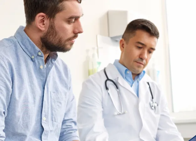 Signs of testicular cancer in young men