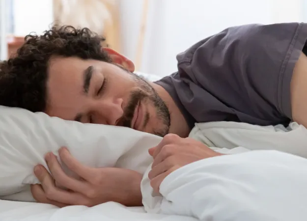 7-foods-that-help-you-sleep-and-other-tips-for-catching-zs