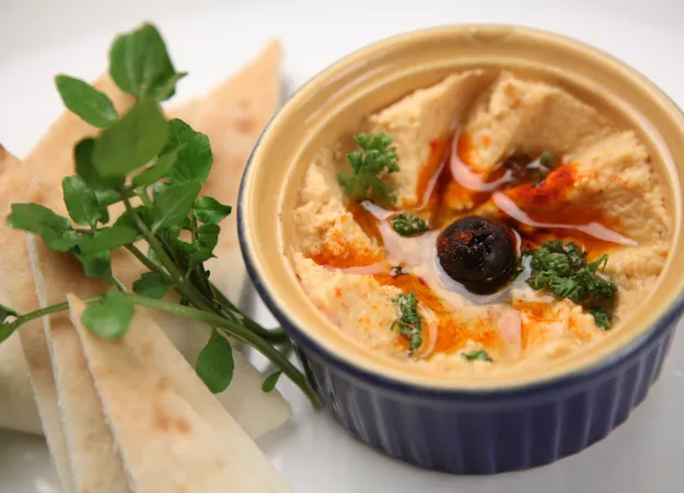 Recipe: Roasted Cauliflower Hummus