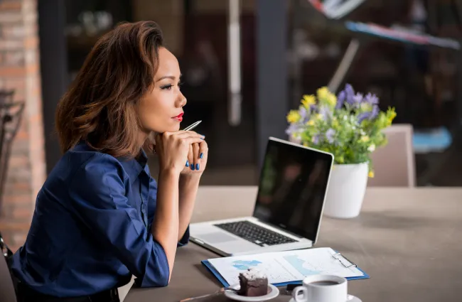 Woman thinking of modifying alimony