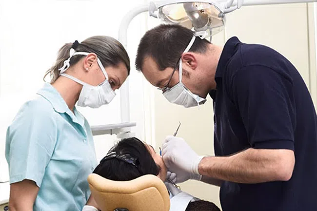 Halloween Dental Emergencies: What to Do When Fright Night Hurts
