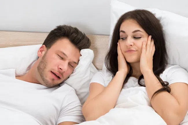 Snoring Dad? 6 Ways He’ll Benefit From a Sleep Mouthguard