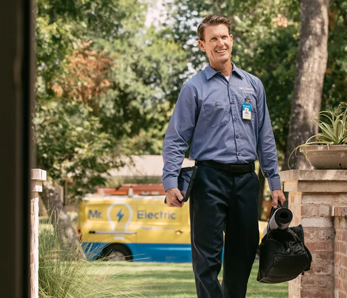 Commercial Electrician in Suwanee