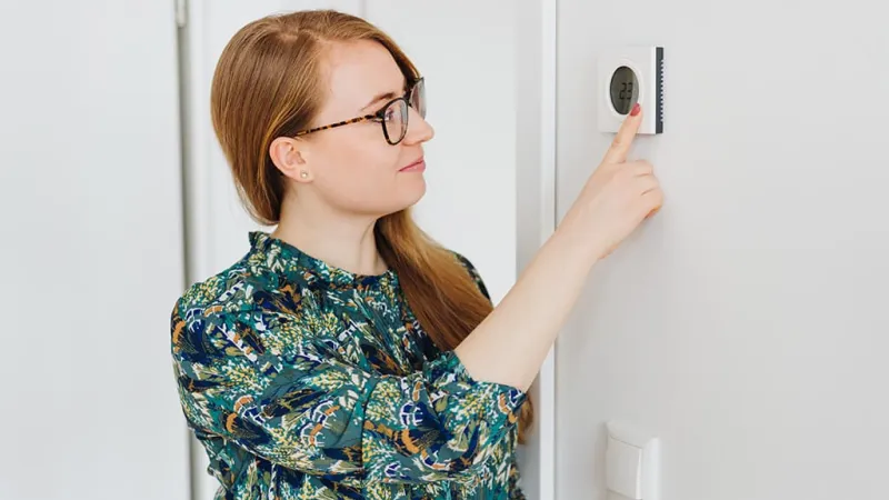 Bo Estes, mascot of Estes Services