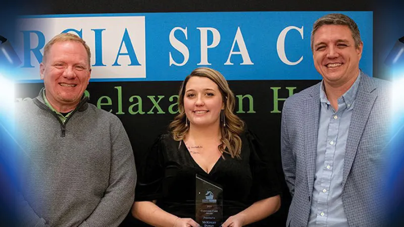 Doman-Eisner accepting the Customer Care Award