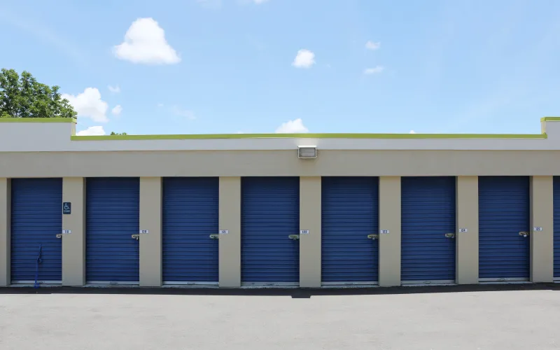 a large building