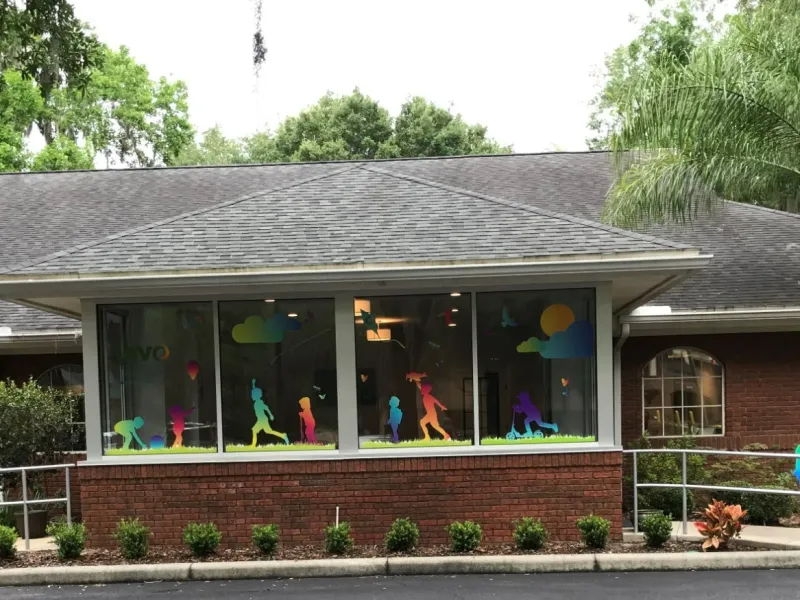 Front of Belfort Oaks center