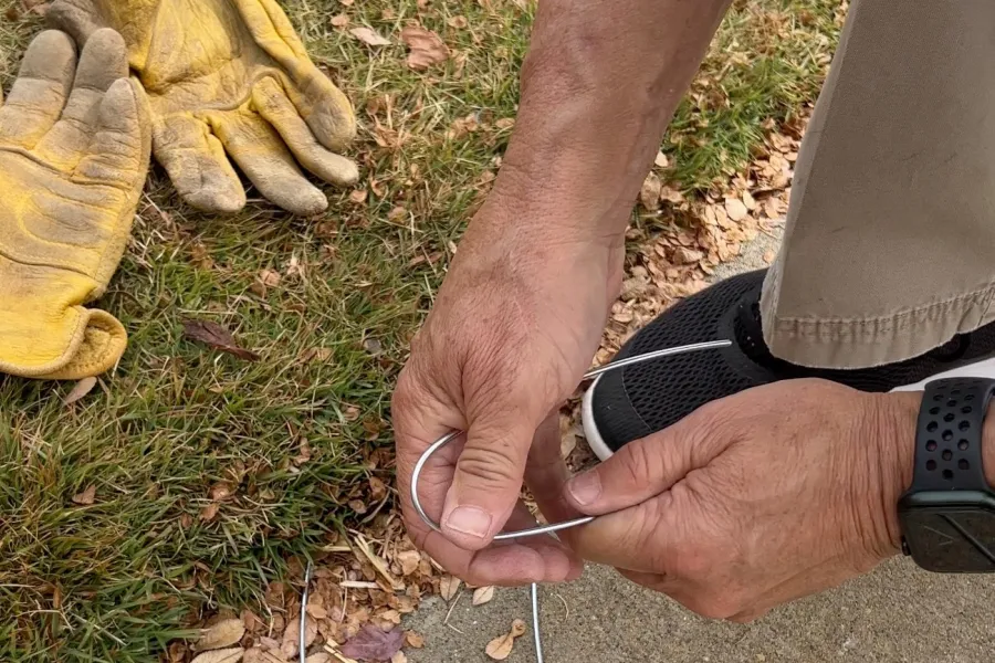a person holding a chain