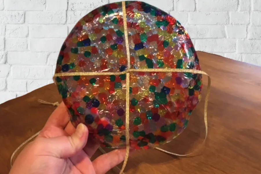 colorful birdbath, hanf.