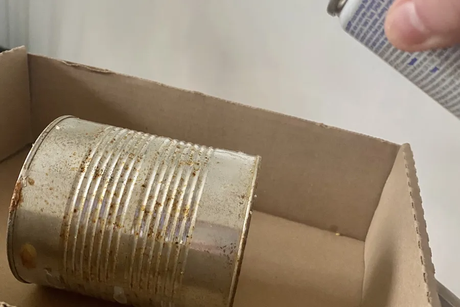 paint tin can bug hotel