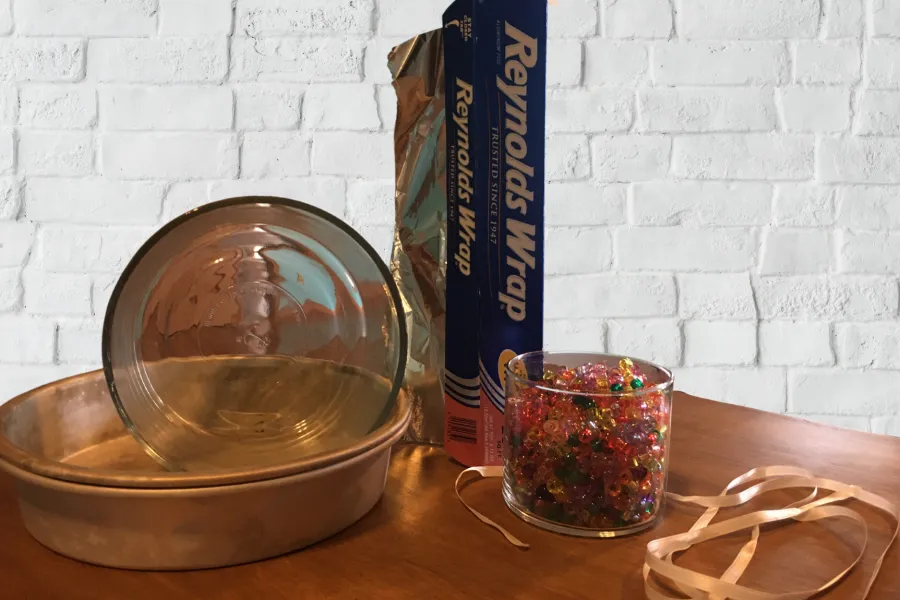 Pie tin, Bowl, Aluminum foil, beads