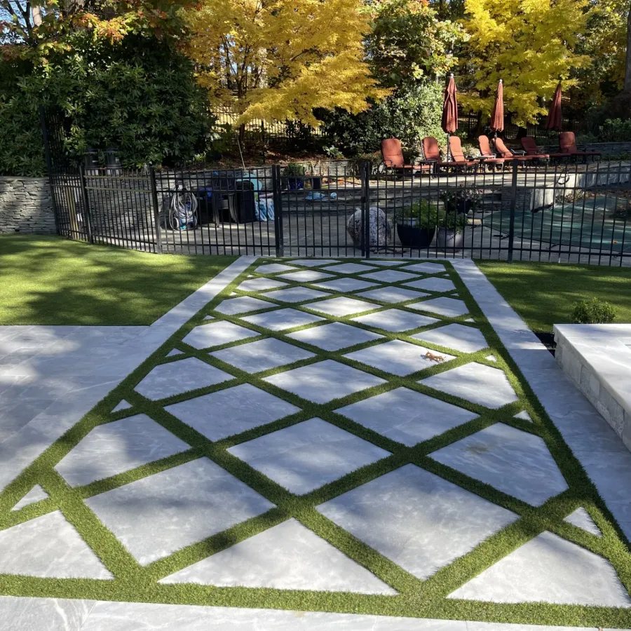 a large water fountain