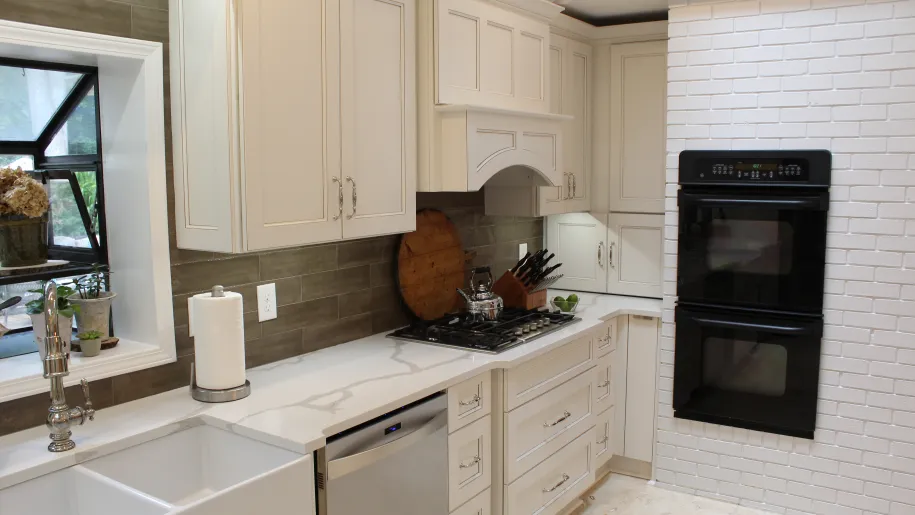 Cooktop and wall oven