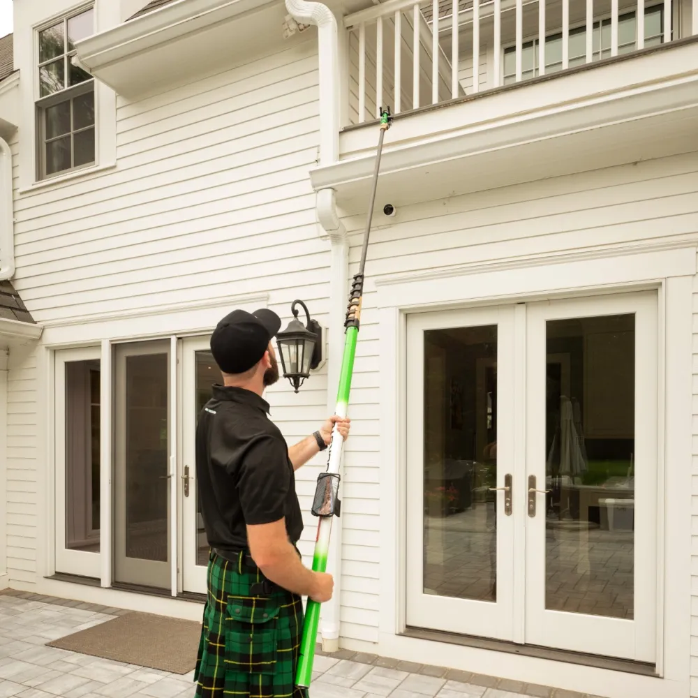 Calgary Gutter Cleaning | Men In Kilts