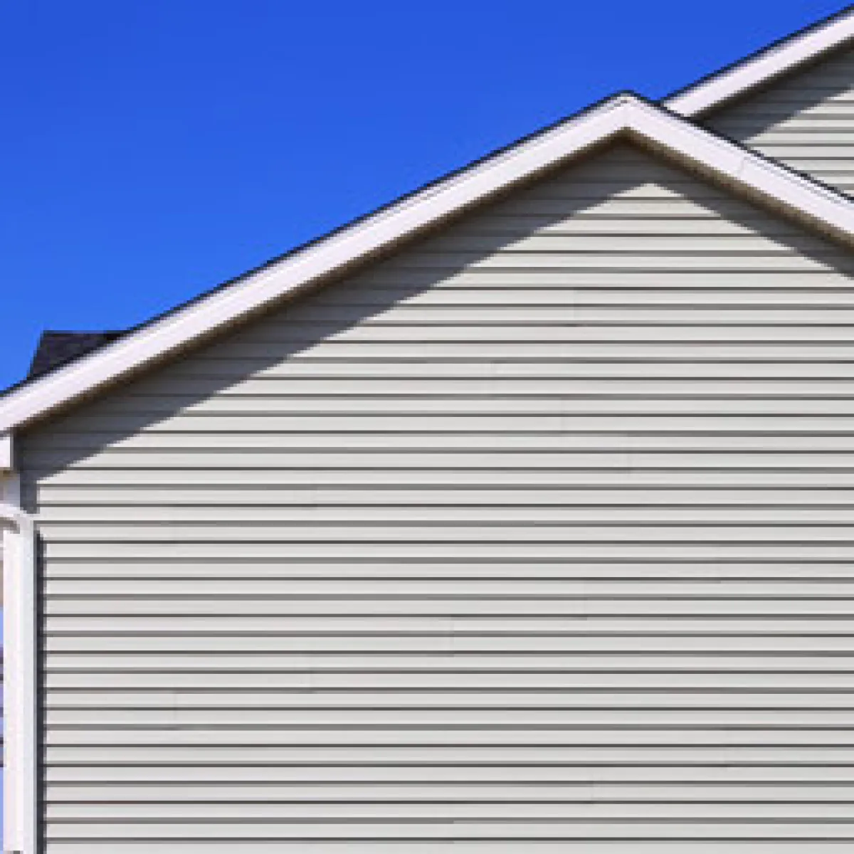 Expert Siding Installation Contractor | ARAC - Roof It Forward