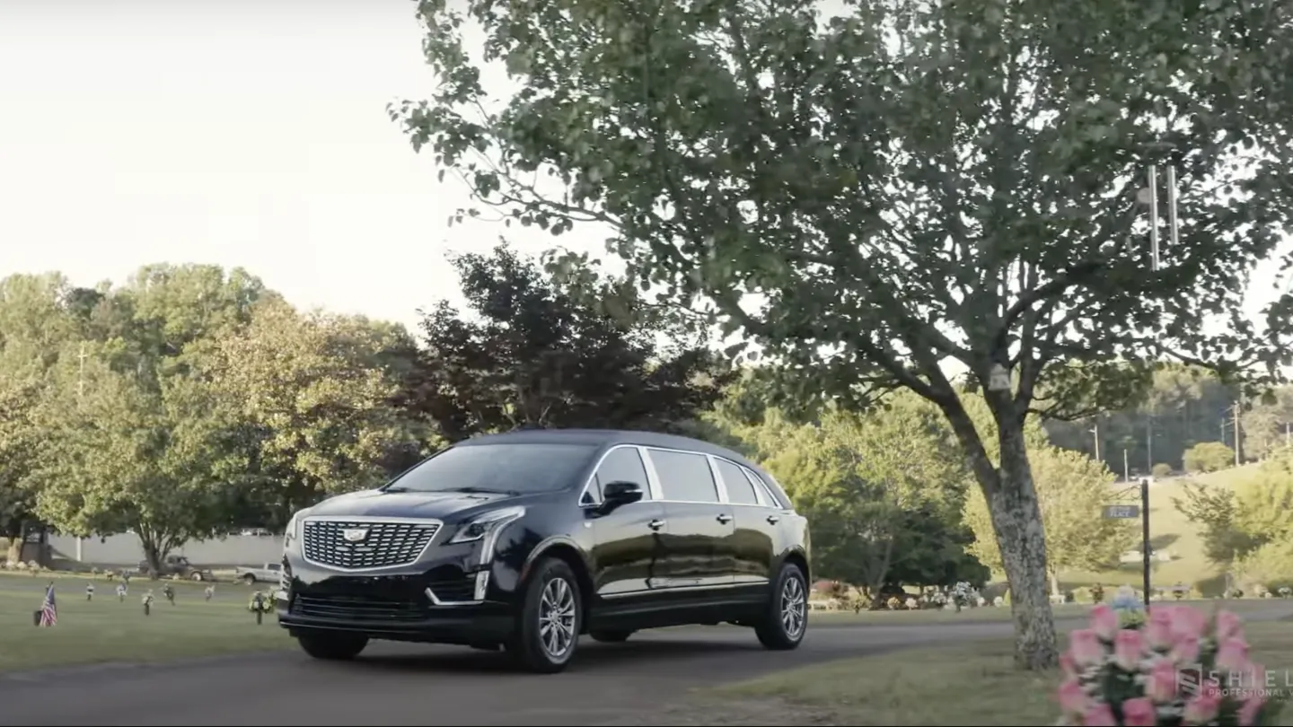 2024 Platinum Coach Cadillac XT5 Limo