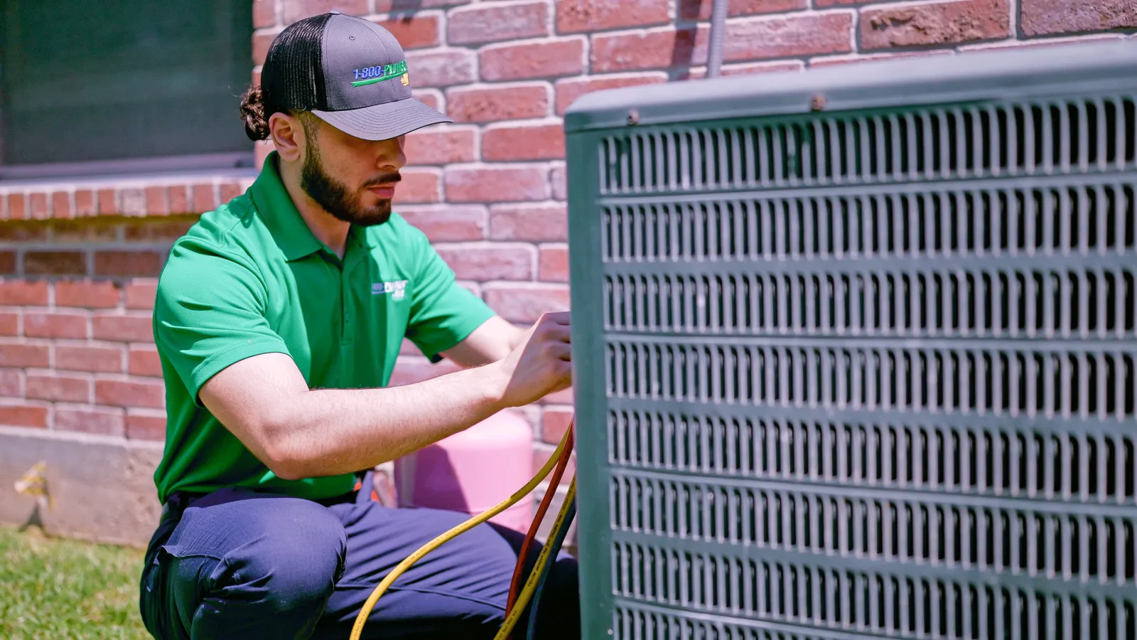 A Youngstown emergency heating technician