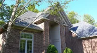 a home with Estate Gray colored shingles