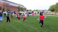 kids running in a race