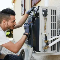 7 Signs You Should Schedule Maintenance for Your A/C Unit