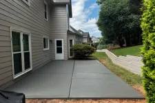 Thumbnail for a driveway leading to a house