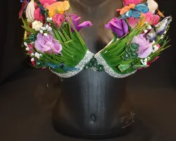 a vase with flowers