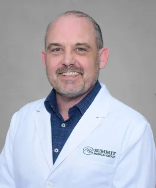 A portrait of Scott Brice, MD.
