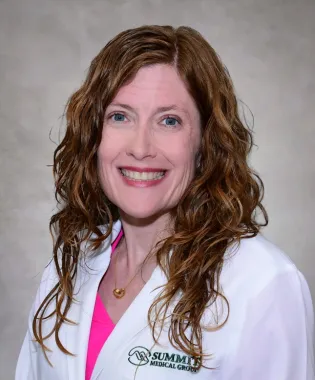 A portrait of Rebecca Pierce, MD.