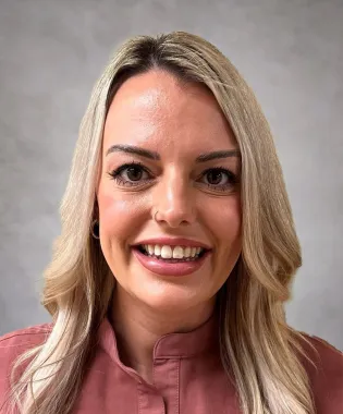 A portrait of Aundrea Wallace, FNP.