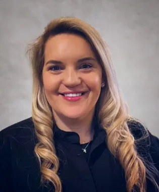 A portrait of Katherine Massey, FNP.