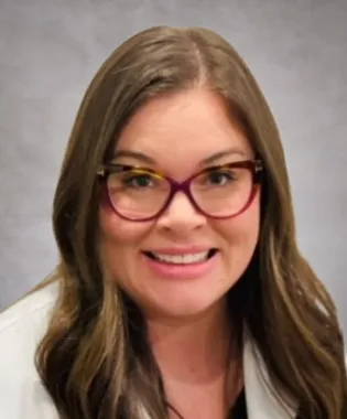 A portrait of Amber Carroll, FNP.