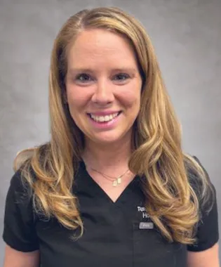 A portrait of Holly McGaw, FNP.