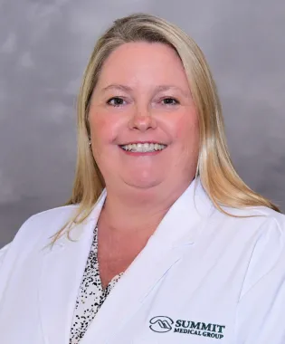 A portrait of Rachel McHenry, FNP.