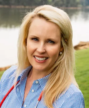 A portrait of Lauren Gaylord, CPNP.