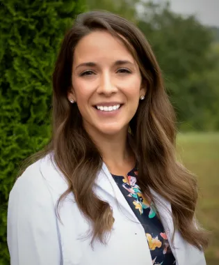 A portrait of Kelly Talarico, FNP.