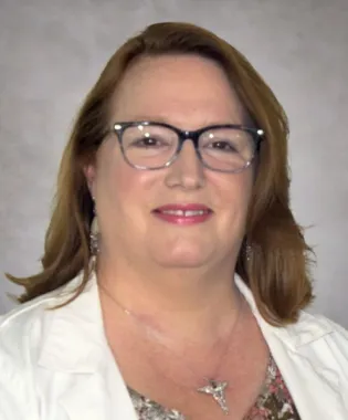 A portrait of Jennifer Garey, FNP.