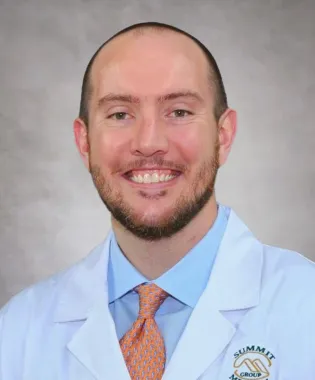 A portrait of F. Brandon Sammons, DO.