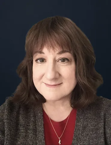 Headshot for Karen Botwinik
