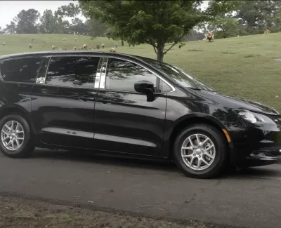 2023 Chrysler Voyager