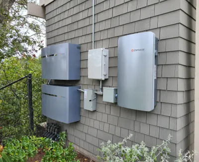 How Does Solar &Battery Backup Work Together