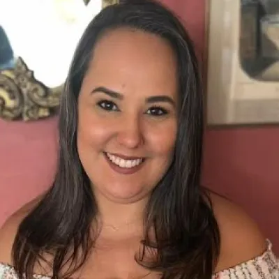 Stephanie R. Hernandez