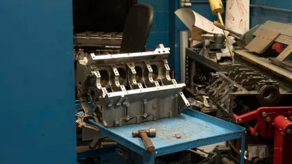 Engine main cap bore