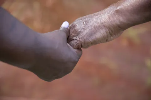senior nail care tips