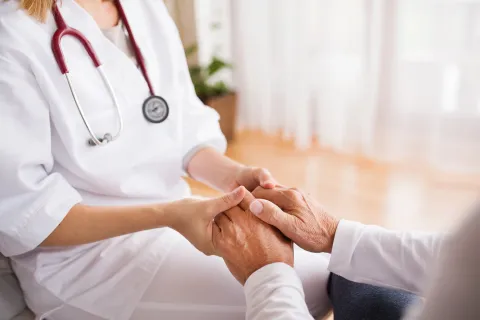 Caring for Elderly Parents: Types of Senior Care Available and What They Offer 