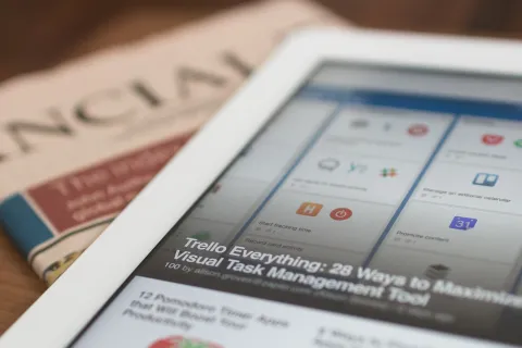 Financial Newspaper and Tablet