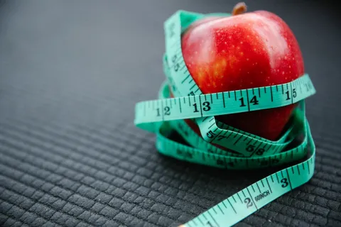 Why Losing Weight Slowly Leads to Long-Term Success: A Doctor’s Perspective
