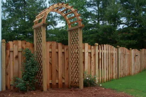 Damaged Wood Fences: When to Repair and When to Replace 